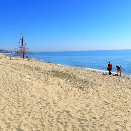 Claire Seaview & Beach-Apartment Монгат Экстерьер фото